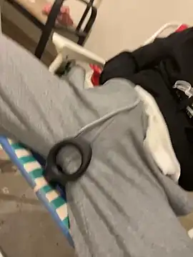 Snapshot of athenphysics chatting on 9, 1, 2025 athenphysics online show from 9, 1, 2025