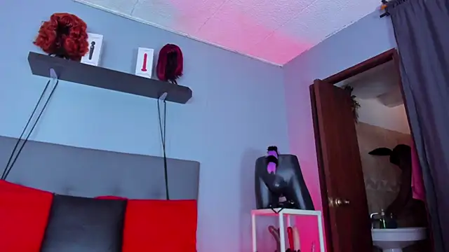 Snapshot of Coco_Kiss chatting on 12, 11, 2025 Coco Kiss online show from 12, 11, 2025