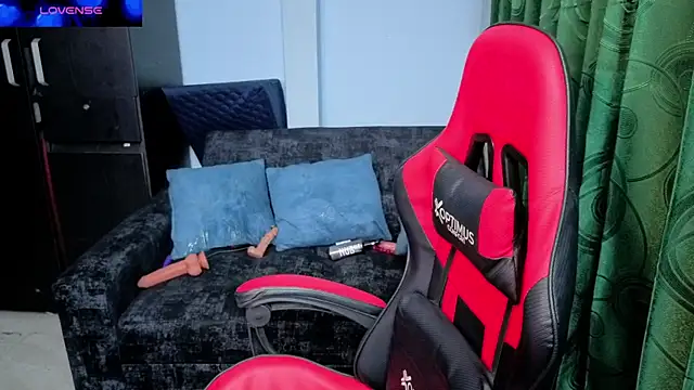 charlotee lovee69 online show from 14, 3, 2026