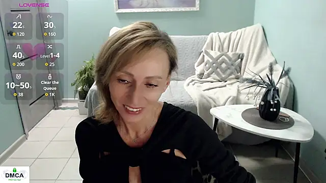 Snapshot of HornyMilf_777 chatting on 16, 6, 2026 HornyMilf 777 online show from 16, 6, 2026