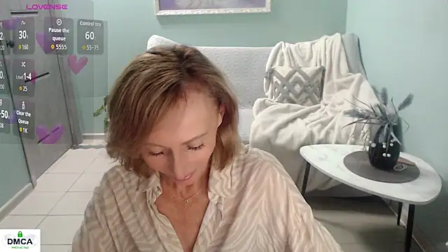 Snapshot of HornyMilf_777 chatting on 13, 7, 2026 HornyMilf 777 online show from 13, 7, 2026