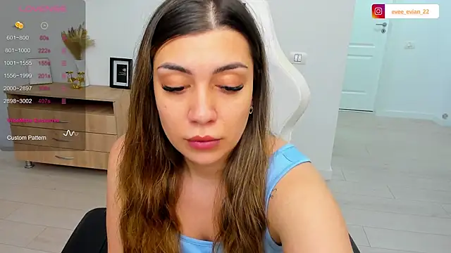 Snapshot of EveEvian chatting on 24, 6, 2026 EveEvian online show from 24, 6, 2026