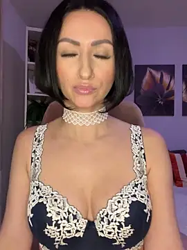 Snapshot of KatyEvanss chatting on 25, 11, 2025 KatyEvanss online show from 25, 11, 2025
