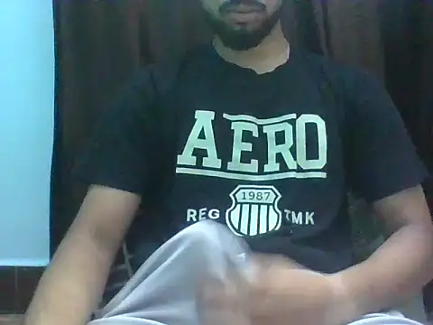 Snapshot of 8inchlegendbro chatting on 24, 5, 2026 8inchlegendbro online show from 24, 5, 2026