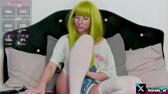 Snapshot of nonawhitemm chatting on 3, 5, 2026 nonawhitemm online show from 3, 5, 2026