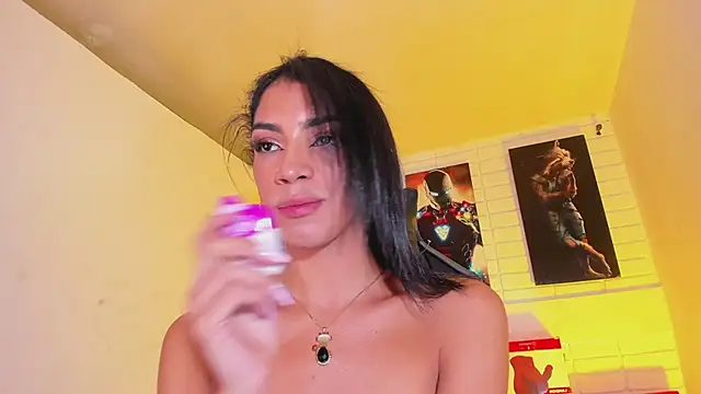 Alahia Rodriguez online show from 6, 3, 2025