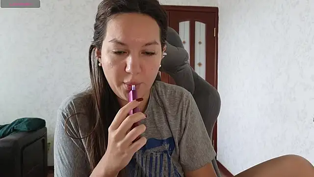 Nelly Fischer online show from 21, 12, 2024