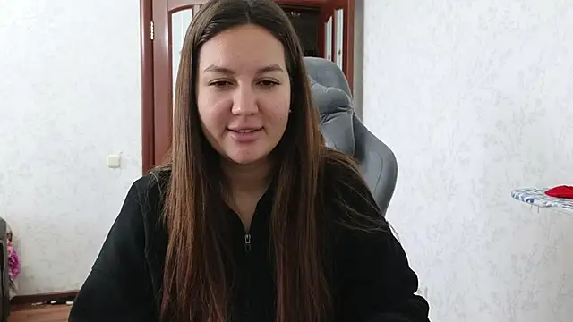 Nelly Fischer online show from 8, 1, 2025