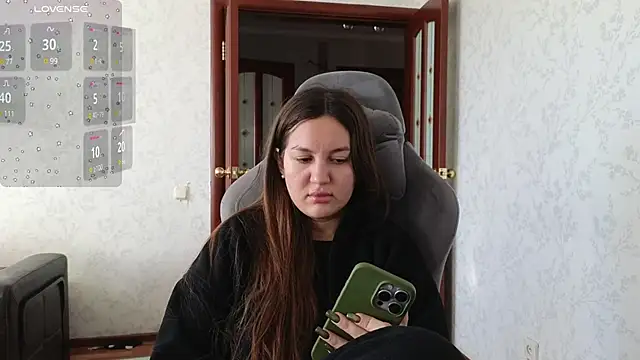 Nelly Fischer online show from 11, 1, 2025