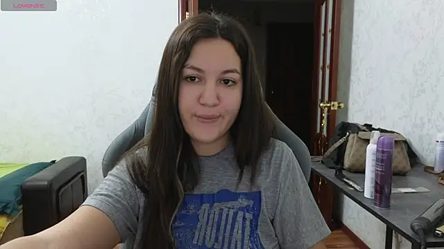 Nelly Fischer online show from 9, 3, 2025