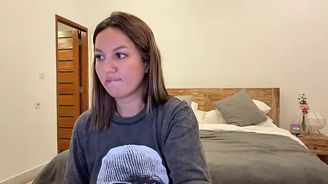 Nelly Fischer online show from 30, 9, 2025