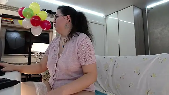 ILoveToFeelU online show from 22, 12, 2025