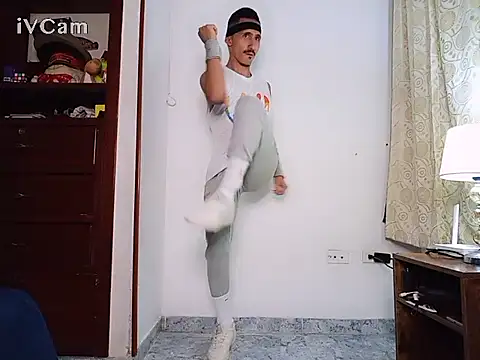 HomeAloneK online show from 30, 11, 2025