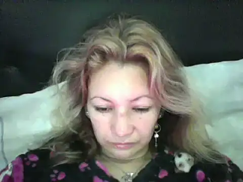 Snapshot of Paulita_x3 chatting on 30, 12, 2024 Paulita x3 online show from 30, 12, 2024
