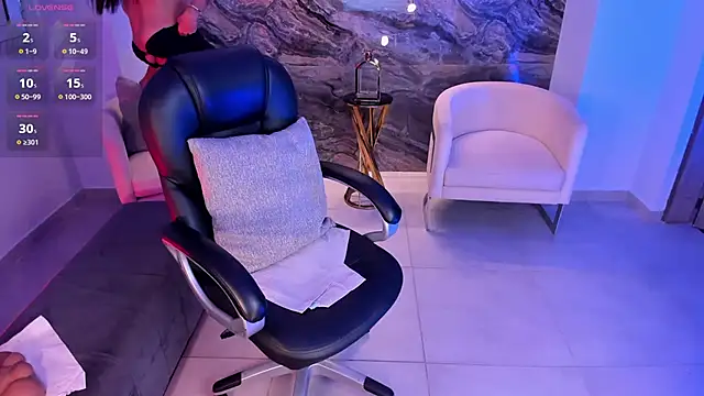 SofiaReyes1 online show from 9, 2, 2025