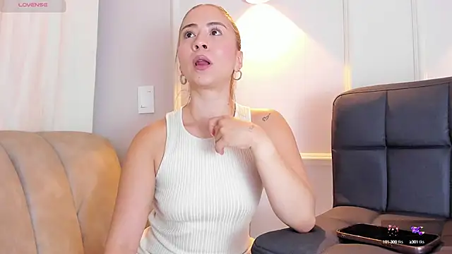 Snapshot of Lia_walton chatting on 25, 12, 2024 Lia walton online show from 25, 12, 2024