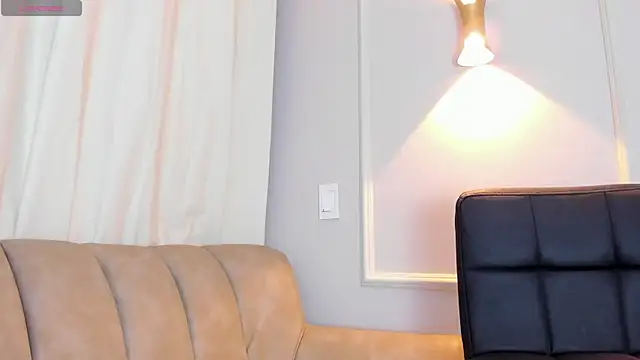 Snapshot of Lia_walton chatting on 11, 1, 2025 Lia walton online show from 11, 1, 2025