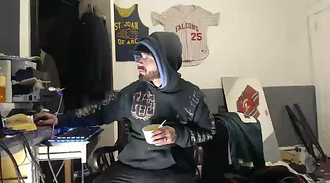 Snapshot of sledge901 chatting on 14, 2, 2025 sledge901 online show from 14, 2, 2025