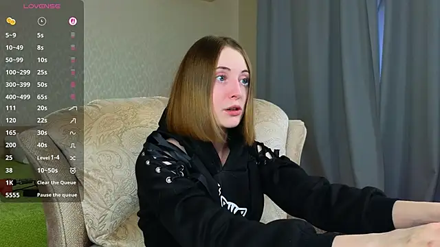 Snapshot of Cowell_Adelina chatting on 20, 5, 2026 Cowell Adelina online show from 20, 5, 2026
