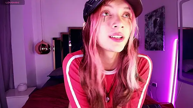 Feniix   online show from 22, 4, 2026