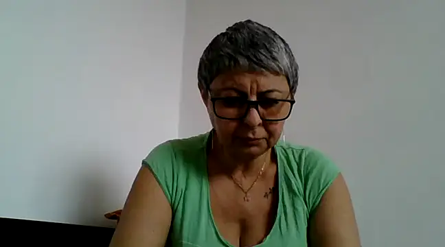 roseblak42 online show from 18, 3, 2025