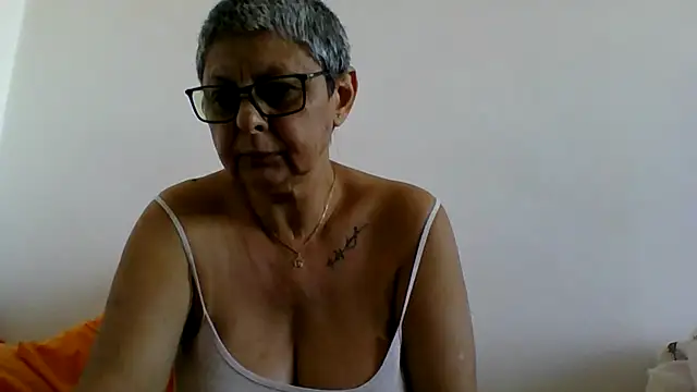 roseblak42 online show from 23, 7, 2026