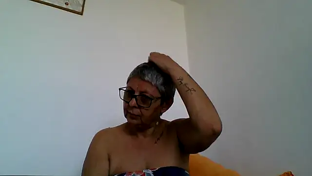 roseblak42 online show from 25, 7, 2026