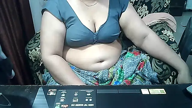 Snapshot of Punambhabisexy chatting on 27, 9, 2025 Punambhabisexy online show from 27, 9, 2025