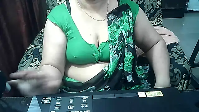 Snapshot of Punambhabisexy chatting on 29, 9, 2025 Punambhabisexy online show from 29, 9, 2025