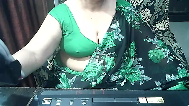 Snapshot of Punambhabisexy chatting on 25, 11, 2025 Punambhabisexy online show from 25, 11, 2025