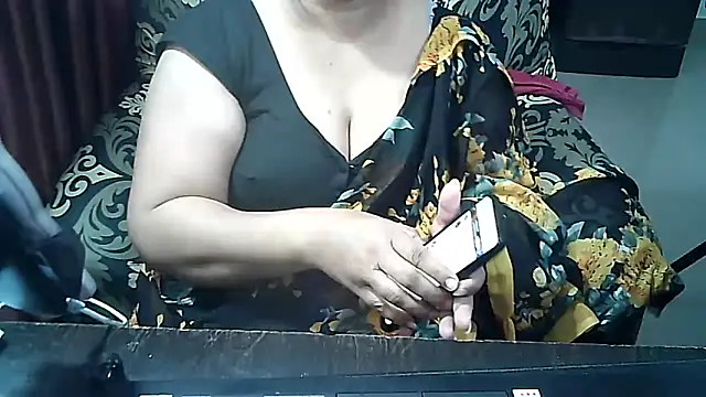 Snapshot of Punambhabisexy chatting on 22, 12, 2025 Punambhabisexy online show from 22, 12, 2025