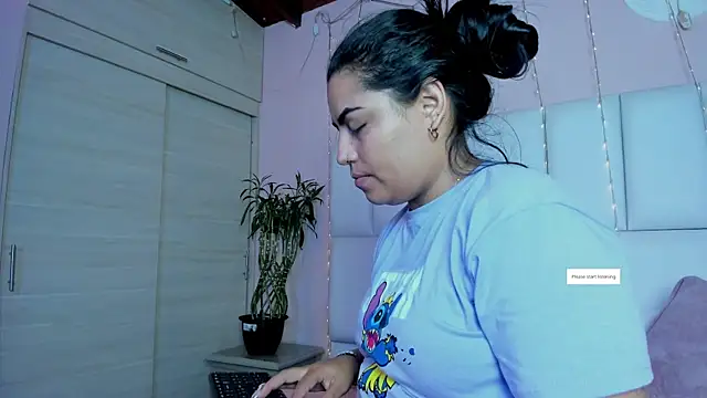 kiana cream online show from 20, 3, 2025