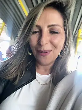 Snapshot of _Abril-Office1 chatting on 17, 12, 2024 Abril-Office1 online show from 17, 12, 2024