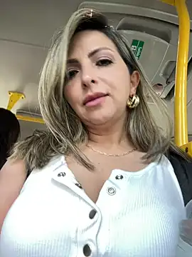 Snapshot of _Abril-Office1 chatting on 24, 12, 2024 Abril-Office1 online show from 24, 12, 2024