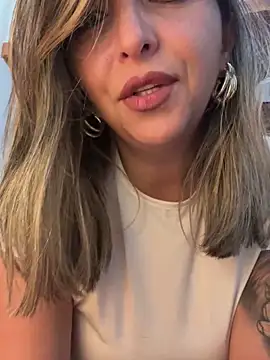 Snapshot of _Abril-Office1 chatting on 13, 1, 2025 Abril-Office1 online show from 13, 1, 2025