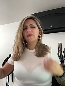 Snapshot of _Abril-Office1 chatting on 31, 1, 2025 Abril-Office1 online show from 31, 1, 2025