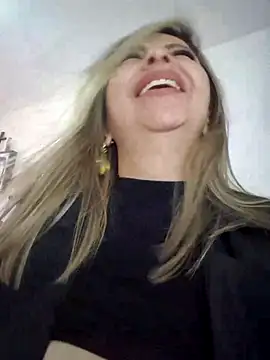 Snapshot of _Abril-Office1 chatting on 17, 3, 2025 Abril-Office1 online show from 17, 3, 2025