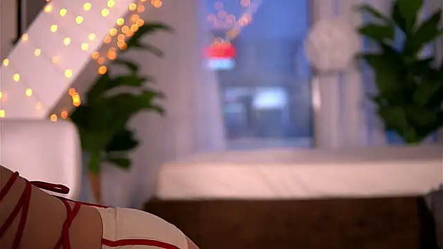 KaylaBray online show from 10, 4, 2026