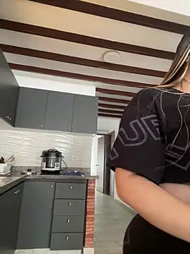 Snapshot of natashasweet chatting on 4, 12, 2024 natashasweet online show from 4, 12, 2024