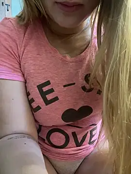 Snapshot of natashasweet chatting on 10, 12, 2024 natashasweet online show from 10, 12, 2024