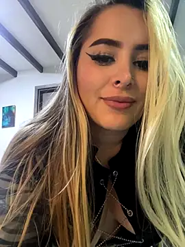 Snapshot of natashasweet chatting on 19, 9, 2025 natashasweet online show from 19, 9, 2025