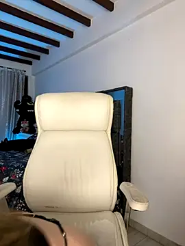 Snapshot of natashasweet chatting on 28, 10, 2025 natashasweet online show from 28, 10, 2025