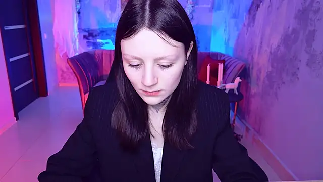 Snapshot of VeliraBraitberg chatting on 18, 12, 2024 VeliraBraitberg online show from 18, 12, 2024