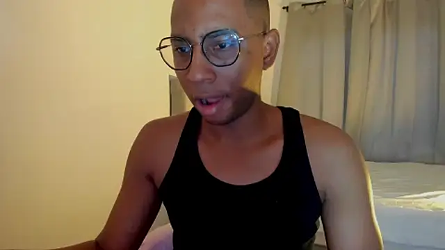 Snapshot of Arwens_bell08 chatting on 17, 9, 2025 Arwens bell08 online show from 17, 9, 2025