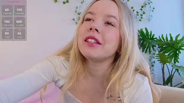 Snapshot of milly_shy chatting on 20, 4, 2026 milly shy online show from 20, 4, 2026