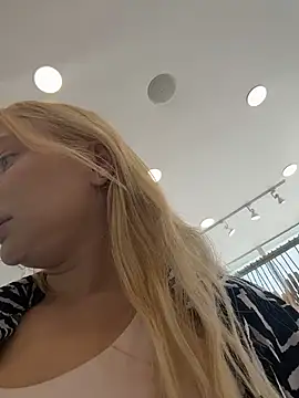 AmmyHot online show from 10, 7, 2026