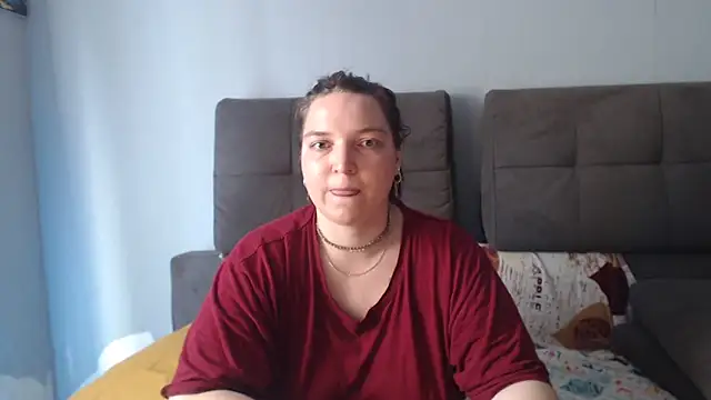 Amelia Kiss  online show from 24, 6, 2026