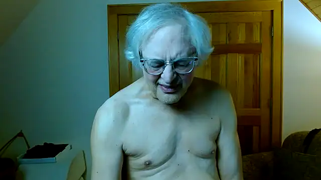 stripfun23 online show from 1, 11, 2025