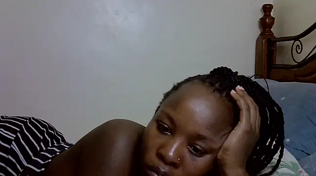 Snapshot of Sonnia_ chatting on 5, 3, 2025 Sonnia online show from 5, 3, 2025