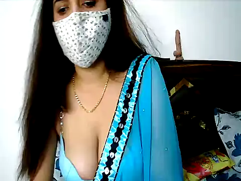Snapshot of Gloie4u chatting on 6, 6, 2026 Gloie4u online show from 6, 6, 2026